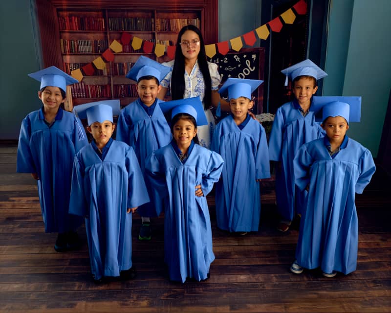 Retrato escolar kinder Panamá — fotografía infantil Mike Morelos